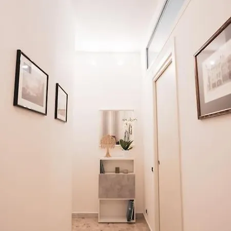 Apartament Insidewonderfulcomo *